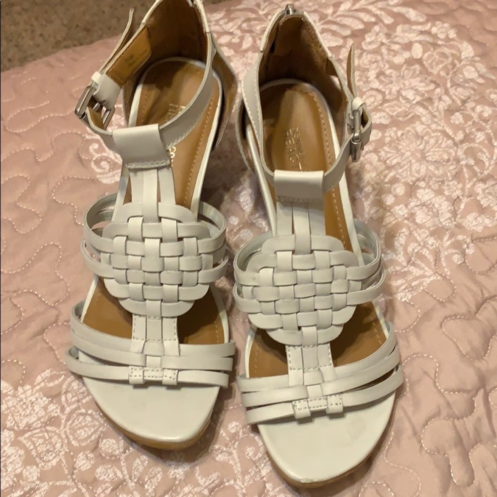 Wedge leather zip-heel sandal